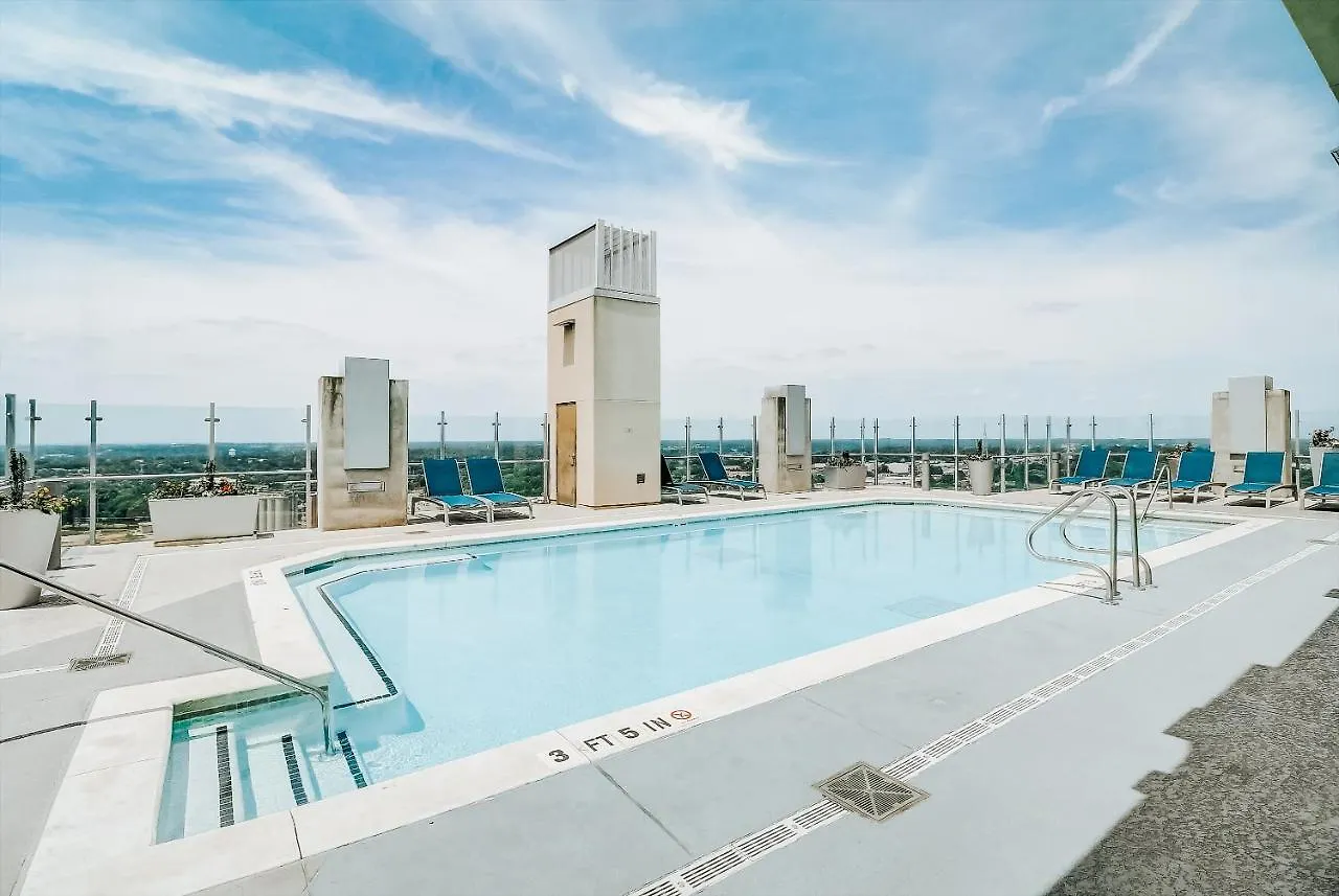 Apartment Frontdesk Uptown Apts With City Views Charlotte