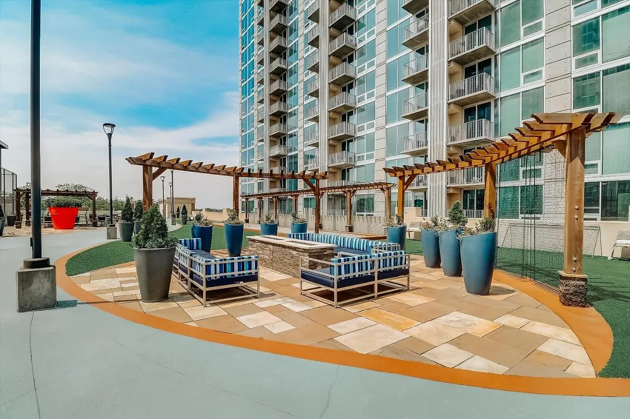 Frontdesk Uptown Apts With City Views Charlotte Apartment